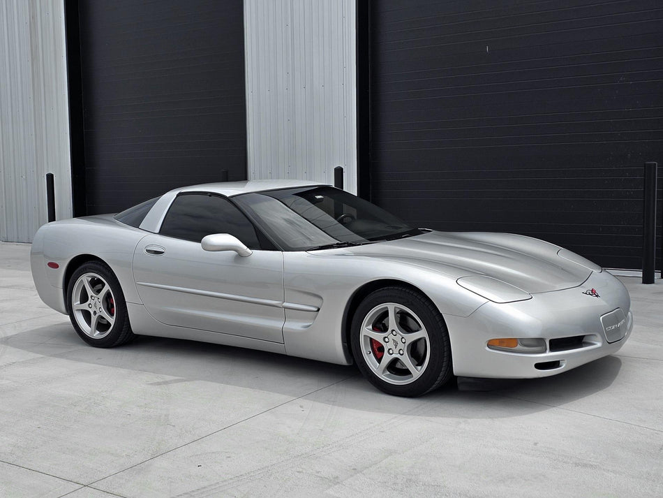 Chevrolet Corvette Base 1997-2004