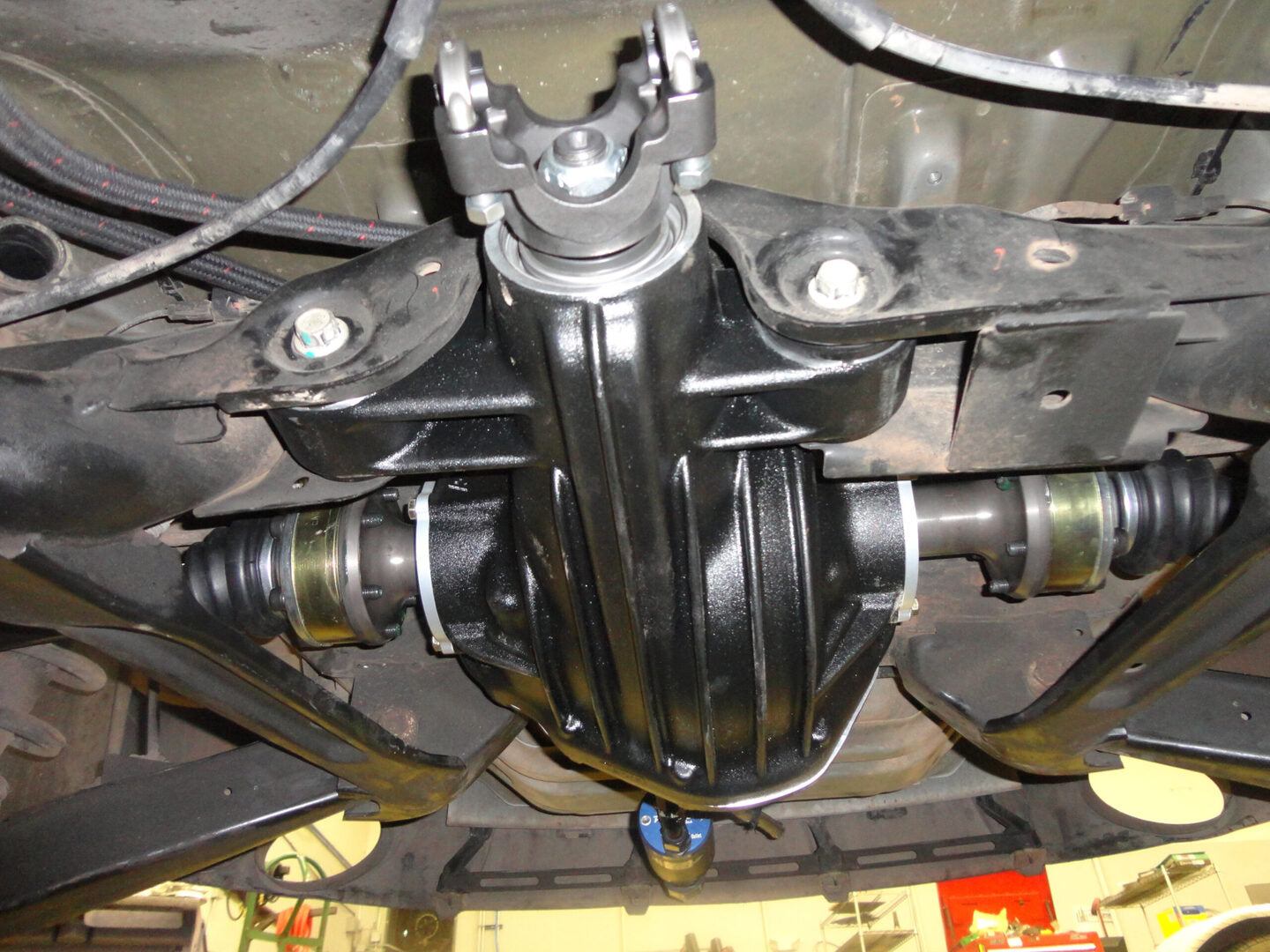 5th-gen-camaro-strange-s60-irs-bolt-in-assembly-3